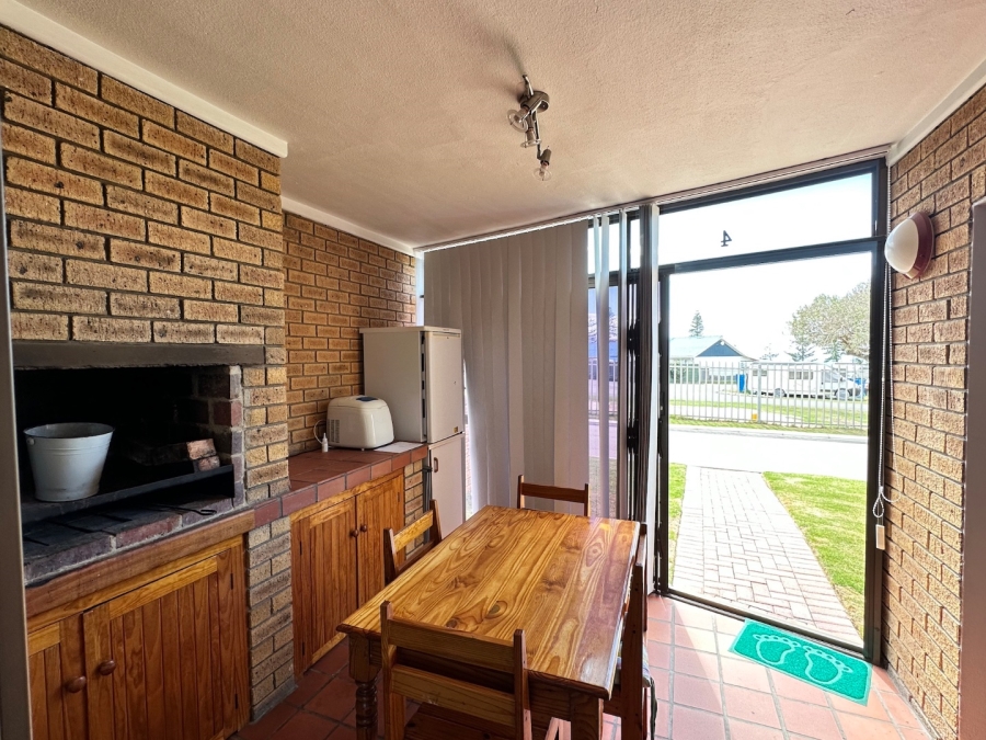 3 Bedroom Property for Sale in Mossel Bay Central Western Cape